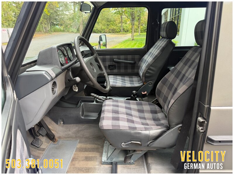 1986 Mercedes-Benz 230GE SWB 5-Speed - Photo 7 - Portland, OR 97230