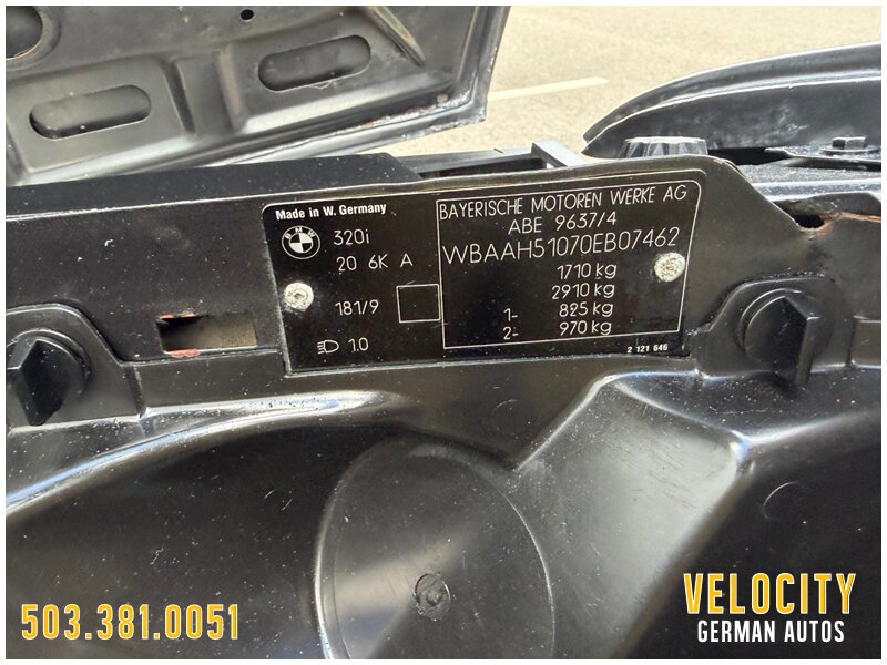 1991 BMW 320i Touring 5-Speed - Photo 19 - Portland, OR 97230