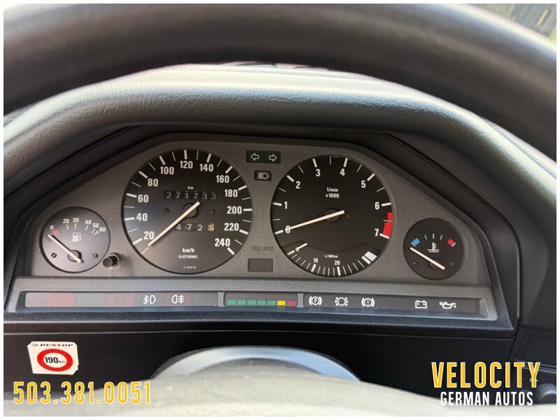 1991 BMW 320i Touring 5-Speed - Photo 9 - Portland, OR 97230