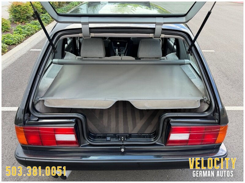1991 BMW 320i Touring 5-Speed - Photo 14 - Portland, OR 97230
