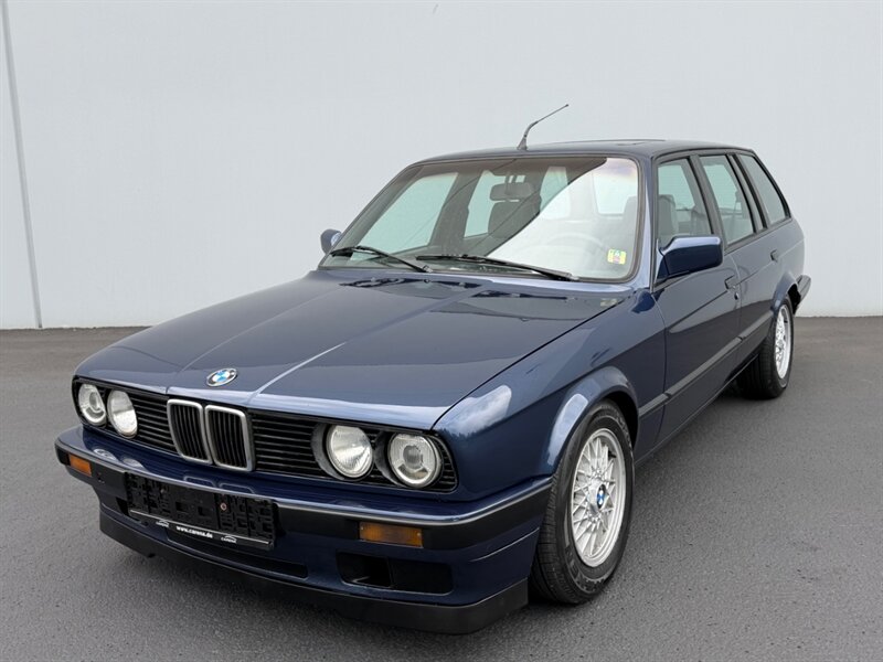 1991 BMW 318i Touring 5-Speed  