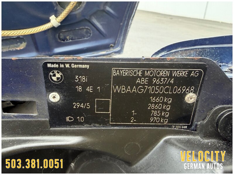 1991 BMW 318i Touring 5-Speed - Photo 13 - Portland, OR 97230