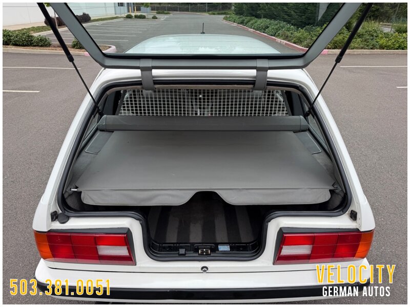 1988 BMW 325iX Touring 5-Speed - Photo 12 - Portland, OR 97230