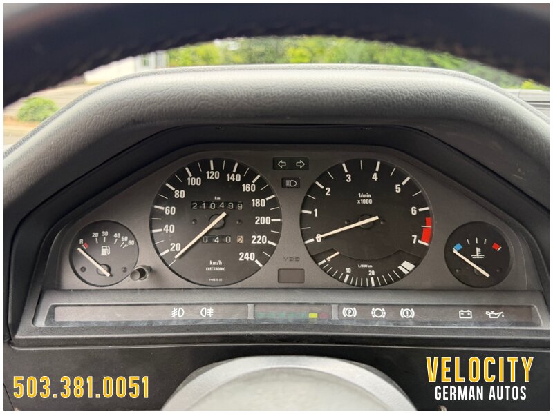 1988 BMW 325iX Touring 5-Speed - Photo 8 - Portland, OR 97230