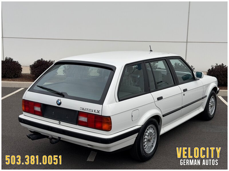 1988 BMW 325iX Touring 5-Speed - Photo 5 - Portland, OR 97230