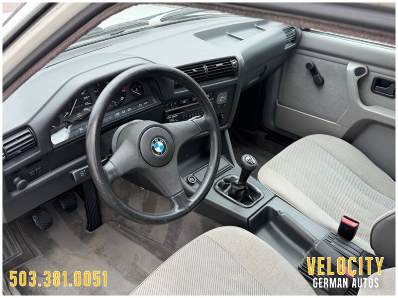 1988 BMW 325iX Touring 5-Speed - Photo 6 - Portland, OR 97230