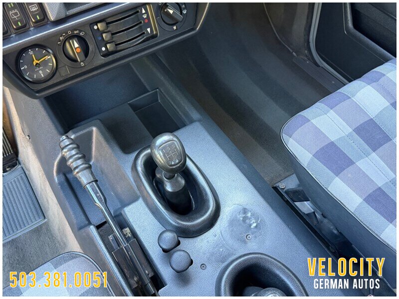1986 Mercedes-Benz 200GE SWB 5-Speed - Photo 14 - Portland, OR 97230