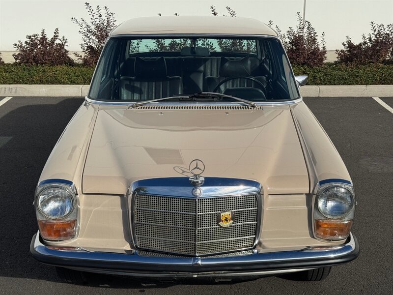 1971 Mercedes-Benz 220  