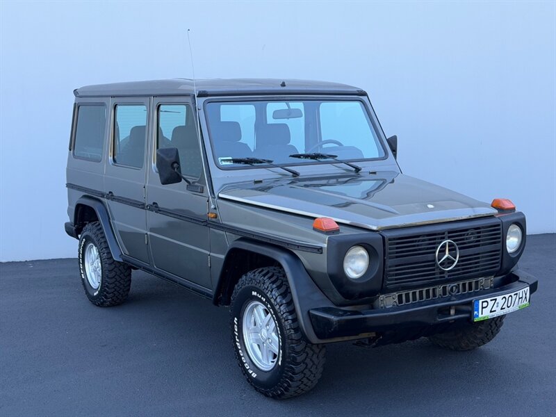 1987 Mercedes-Benz 300GD LWB  