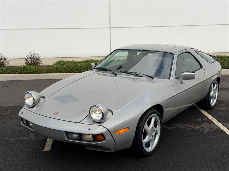 1982 Porsche 928  
