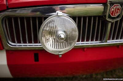 1964 MG MGB   - Photo 76 - San Luis Obispo, CA 93401