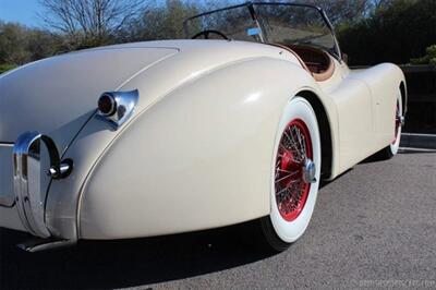 1954 Jaguar XK 120 Roadster   - Photo 11 - San Luis Obispo, CA 93401