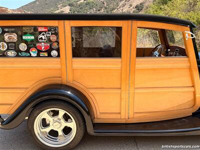 1933 Ford Woody   - Photo 18 - San Luis Obispo, CA 93401