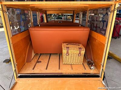 1933 Ford Woody   - Photo 75 - San Luis Obispo, CA 93401