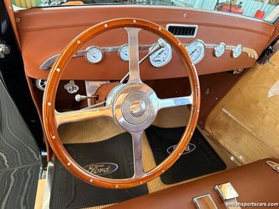 1933 Ford Woody   - Photo 58 - San Luis Obispo, CA 93401
