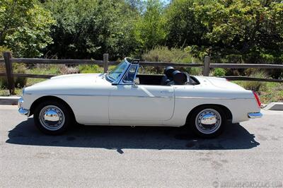 1964 MG MGB   - Photo 5 - San Luis Obispo, CA 93401