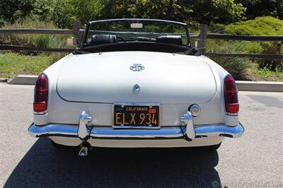 1964 MG MGB   - Photo 12 - San Luis Obispo, CA 93401