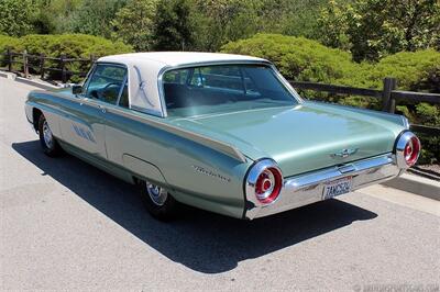 1963 Ford Thunderbird Coupe   - Photo 4 - San Luis Obispo, CA 93401