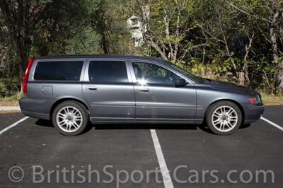 2004 Volvo V70 2.5T   - Photo 5 - San Luis Obispo, CA 93401