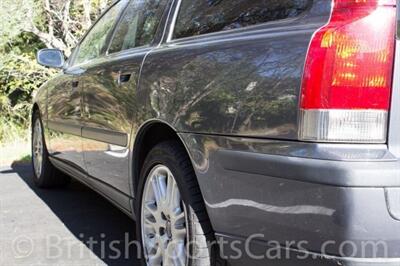 2004 Volvo V70 2.5T   - Photo 12 - San Luis Obispo, CA 93401