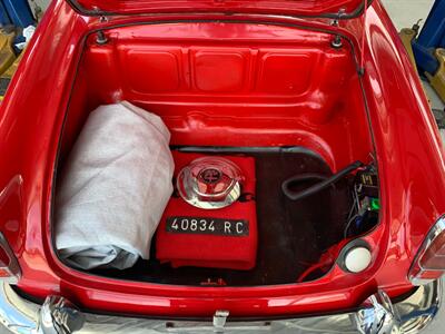 1961 Alfa Romeo Giulietta Spider   - Photo 74 - San Luis Obispo, CA 93401