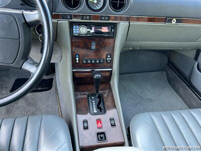 1989 Mercedes-Benz 560-Class 560 SL   - Photo 23 - San Luis Obispo, CA 93401