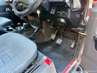 1995 Land Rover Defender   - Photo 24 - San Luis Obispo, CA 93401