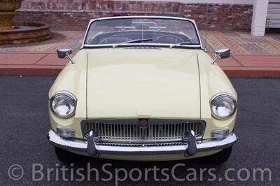 1967 MG MGB Roadster   - Photo 10 - San Luis Obispo, CA 93401