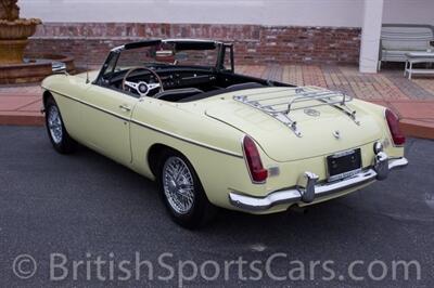 1967 MG MGB Roadster   - Photo 6 - San Luis Obispo, CA 93401