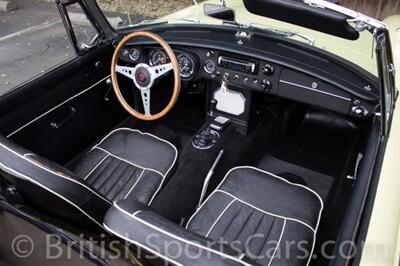 1967 MG MGB Roadster   - Photo 17 - San Luis Obispo, CA 93401