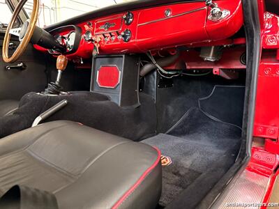 1964 MG MGB   - Photo 26 - San Luis Obispo, CA 93401