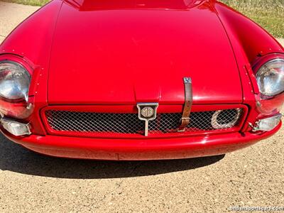 1964 MG MGB   - Photo 79 - San Luis Obispo, CA 93401