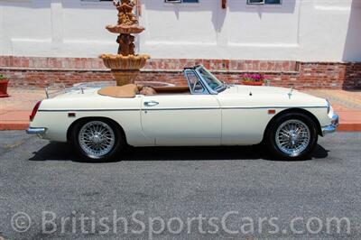 1969 MG MGB Convertible   - Photo 2 - San Luis Obispo, CA 93401