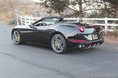 2015 Ferrari California T   - Photo 23 - San Luis Obispo, CA 93401