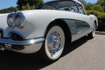 1960 Chevrolet Corvette   - Photo 8 - San Luis Obispo, CA 93401