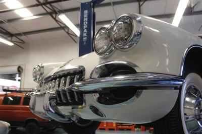 1960 Chevrolet Corvette   - Photo 21 - San Luis Obispo, CA 93401