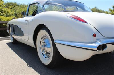 1960 Chevrolet Corvette   - Photo 13 - San Luis Obispo, CA 93401