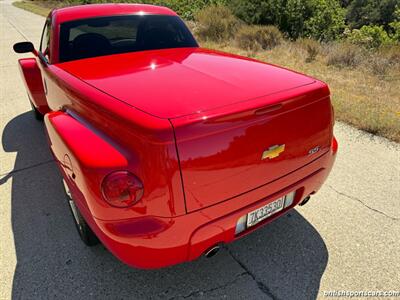 2004 Chevrolet SSR LS   - Photo 13 - San Luis Obispo, CA 93401