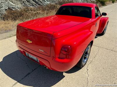2004 Chevrolet SSR LS   - Photo 14 - San Luis Obispo, CA 93401