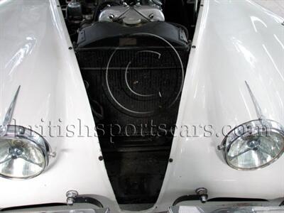 1951 Jaguar XK 120 Roadster   - Photo 19 - San Luis Obispo, CA 93401