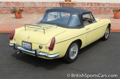 1967 MG MGB Coupe   - Photo 3 - San Luis Obispo, CA 93401