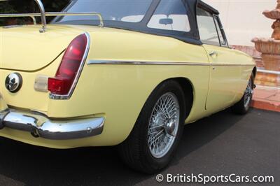 1967 MG MGB Coupe   - Photo 8 - San Luis Obispo, CA 93401