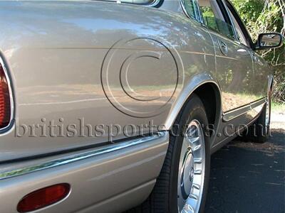 2000 Jaguar XJ8 Vanden Plas   - Photo 11 - San Luis Obispo, CA 93401