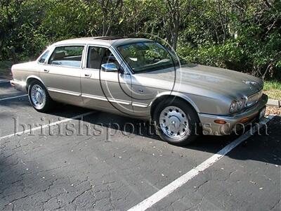 2000 Jaguar XJ8 Vanden Plas   - Photo 6 - San Luis Obispo, CA 93401