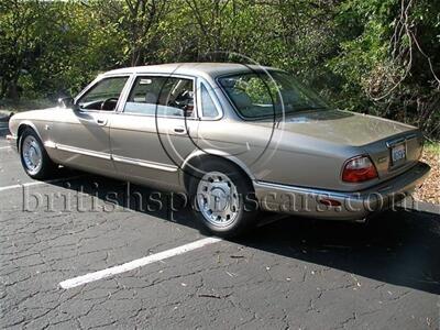 2000 Jaguar XJ8 Vanden Plas   - Photo 3 - San Luis Obispo, CA 93401