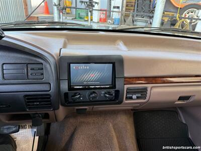 1996 Ford Bronco XL 2dr XL   - Photo 54 - San Luis Obispo, CA 93401