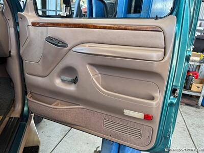 1996 Ford Bronco XL 2dr XL   - Photo 64 - San Luis Obispo, CA 93401