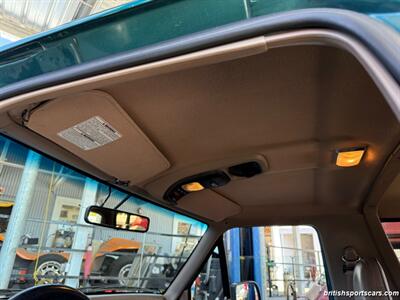 1996 Ford Bronco XL 2dr XL   - Photo 58 - San Luis Obispo, CA 93401