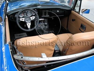 1976 MG MGB Roadster   - Photo 9 - San Luis Obispo, CA 93401