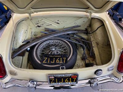 1969 MG MGB   - Photo 50 - San Luis Obispo, CA 93401